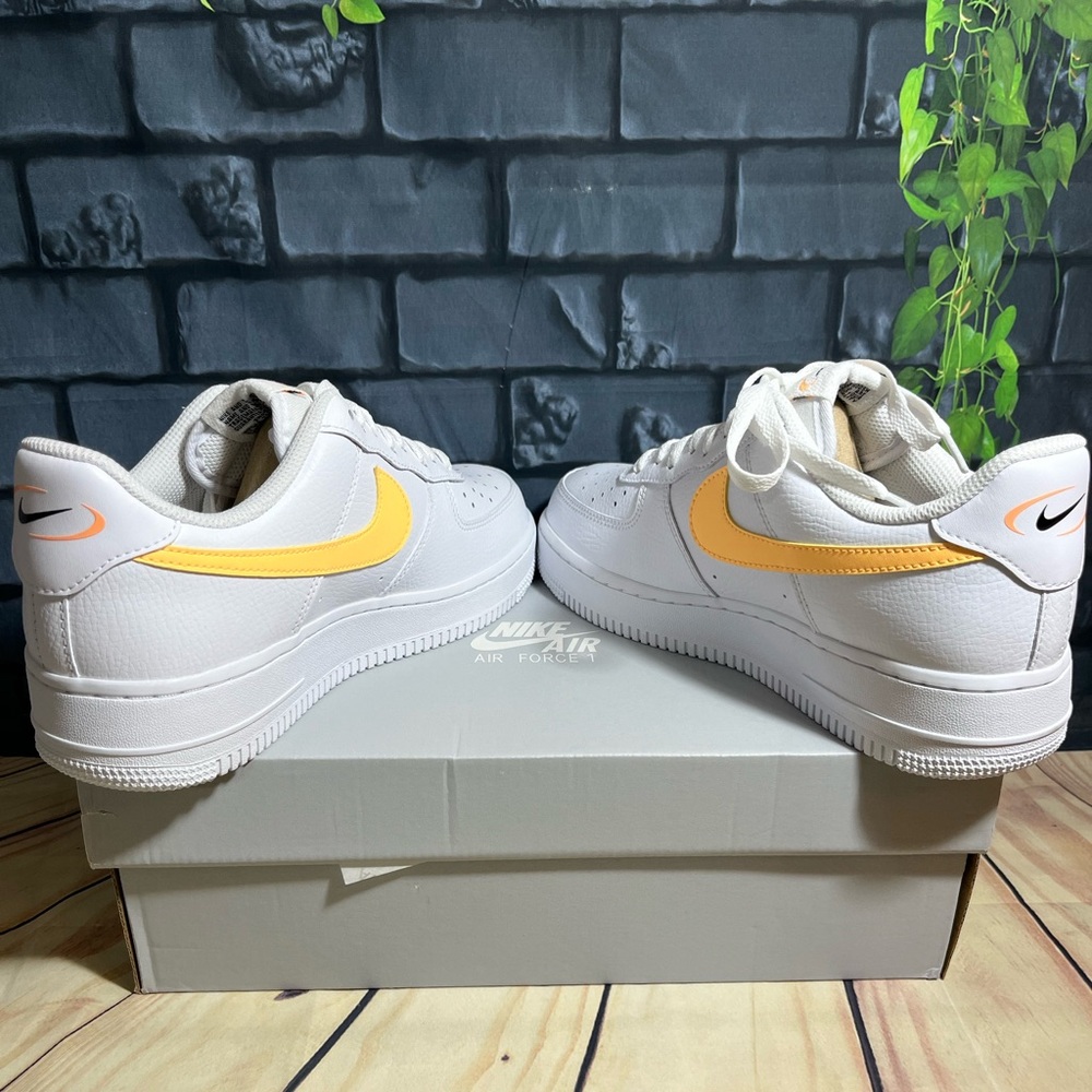 Nike Air Force 1 ’07 - Picture 6 of 11